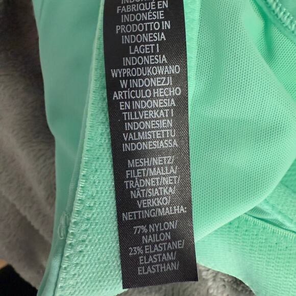 Savage x Fenty Breakthrough High-Impact Sports Bra, Ocean Green, 38D - Picture 3 of 5